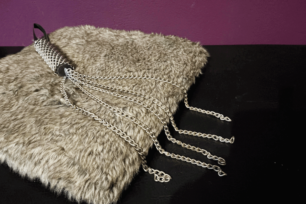 Chain flogger