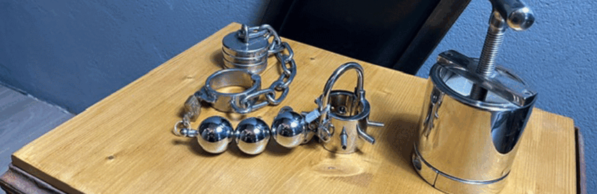 Ball crusher