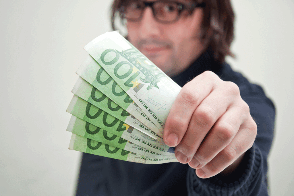 Cash slaves